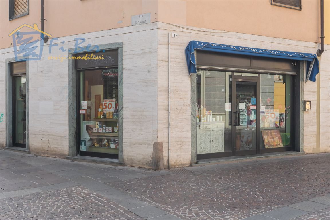 Cernusco s/N: Negozio in esclusiva nel cuore del centro storico.